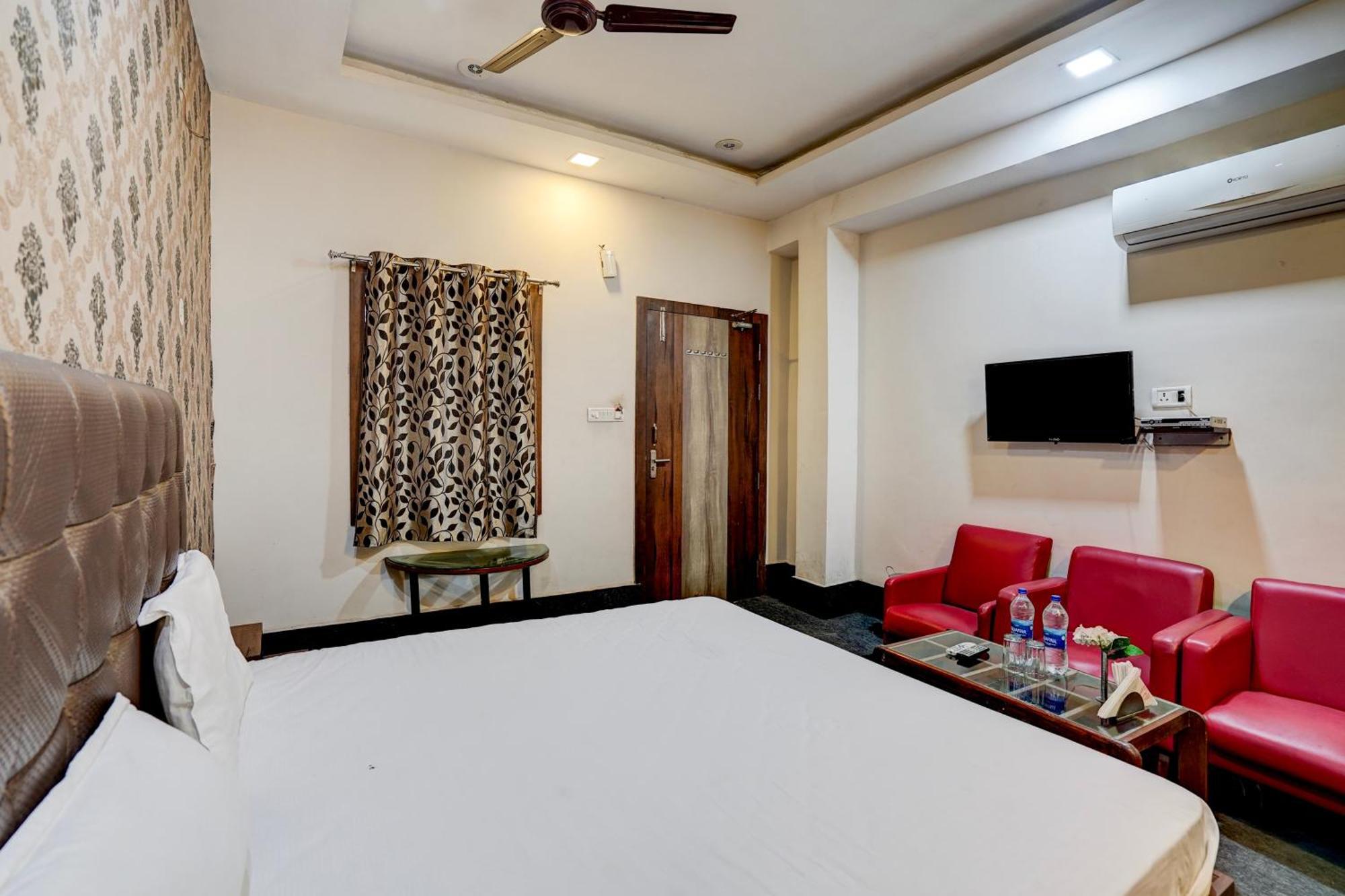 Hotel O Shyam Utsav Mirzapur Exterior photo
